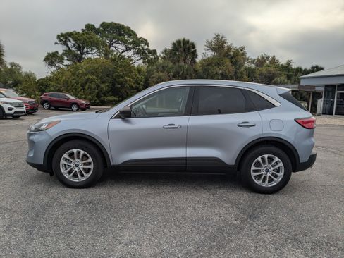 Used 2022 Ford Escape SE FWD image 7