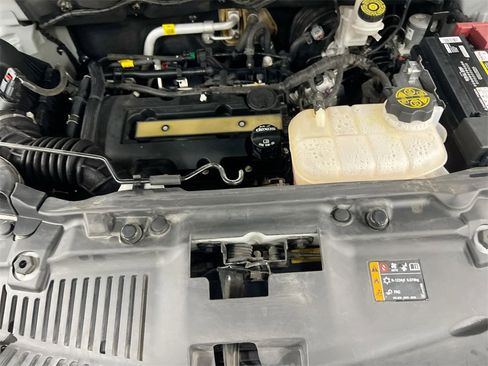 Used 2021 Chevrolet Trax LT image 24