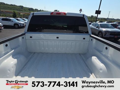 Used 2018 Chevrolet Silverado 1500 LT w/ All Star Edition AWD/4WD image 8