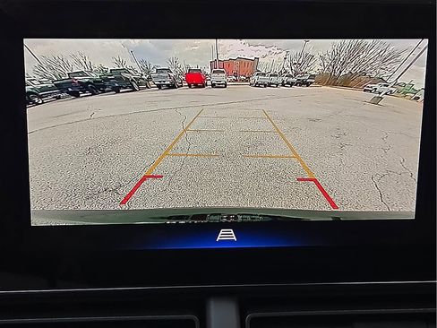 Used 2025 Chevrolet Trax ACTIV image 16