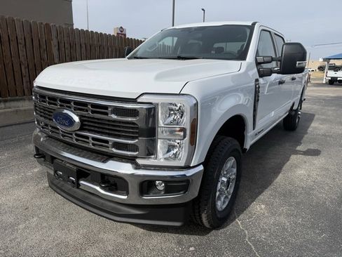 New 2026 Ford F350 XLT image 1