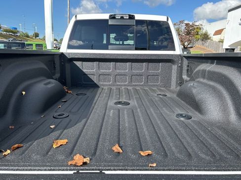New 2026 RAM 2500 Laramie w/ Sport Appearance Package AWD/4WD image 8