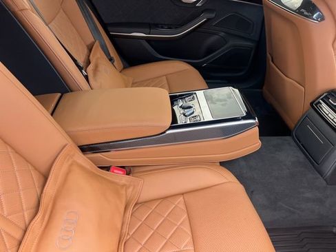 Used 2024 Audi S8 image 44