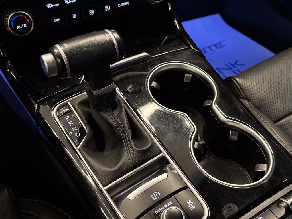 Used 2022 Kia Stinger GT-Line w/ Sun & Sound Package RWD image 16
