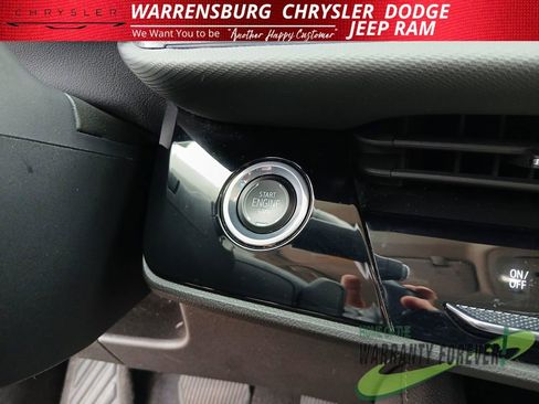 Used 2024 Buick Envision Preferred AWD/4WD image 27