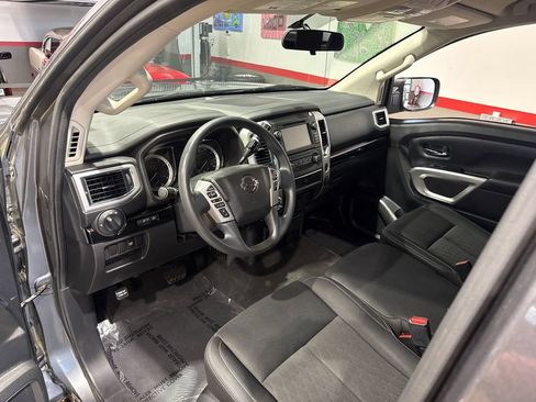 Used 2019 Nissan Titan SV AWD/4WD image 98