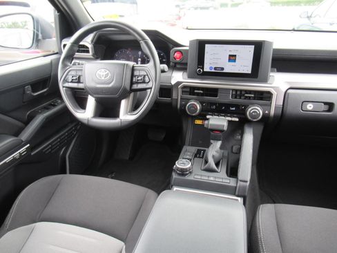 Used 2025 Toyota 4Runner TRD Off-Road AWD/4WD image 14