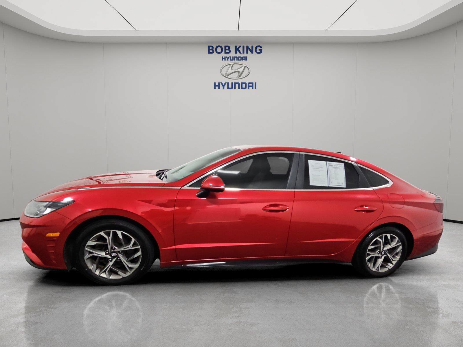 Used 2021 Hyundai Sonata SEL FWD image 2