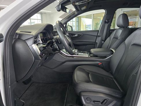 Used 2025 Audi Q7 3.0T Premium Plus image 23