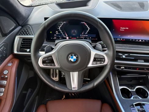 Used 2024 BMW X7 xDrive40i w/ Executive Package AWD/4WD image 14