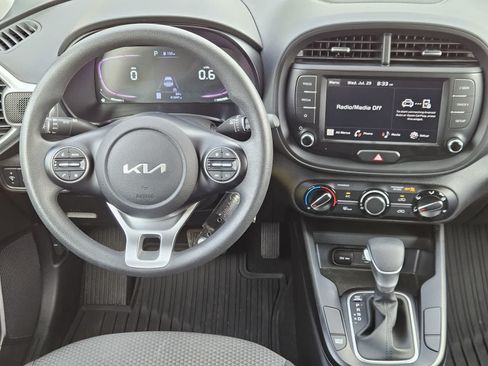 Certified 2023 Kia Soul LX w/ Option Group 015 FWD image 22
