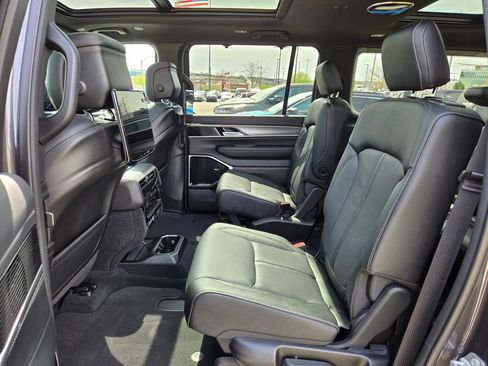New 2026 Jeep Grand Wagoneer Limited AWD/4WD image 28