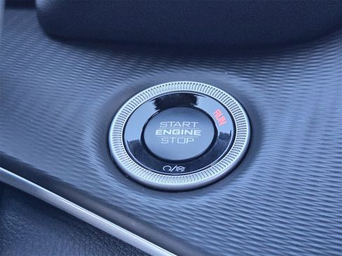 New 2025 Jeep Grand Cherokee Laredo X w/ Luxury Tech Group I image 20