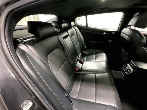 Used 2020 Kia Stinger GT-Line w/ Sun & Sound Package image 16