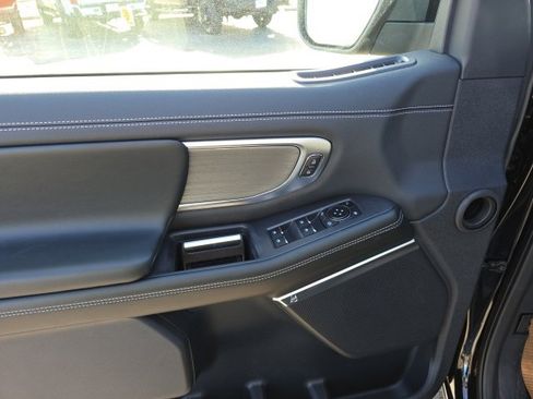 New 2026 Ford Expedition Platinum w/ Driver's Package image 12