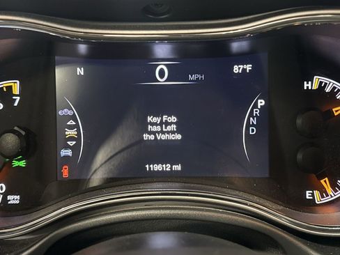 Used 2020 Jeep Grand Cherokee Limited w/ Luxury Group II AWD/4WD image 18