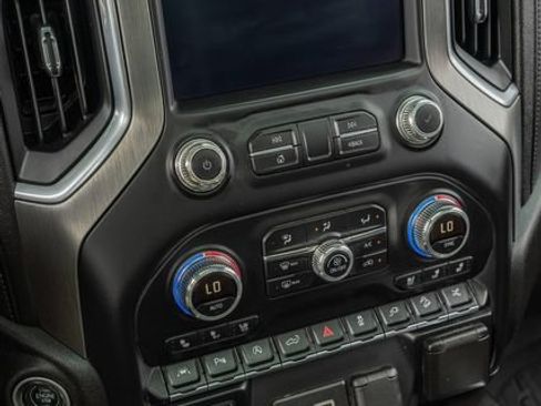 Used 2021 GMC Sierra 2500 Denali w/ Denali Ultimate Package AWD/4WD image 27