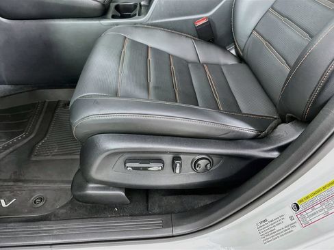 Used 2025 Honda CR-V Sport-L image 9
