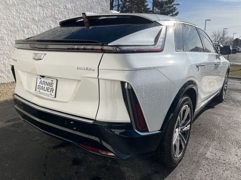 Used 2024 Cadillac Lyriq Luxury image 5