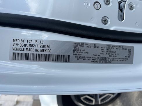 New 2026 Jeep Cherokee Laredo AWD/4WD image 30