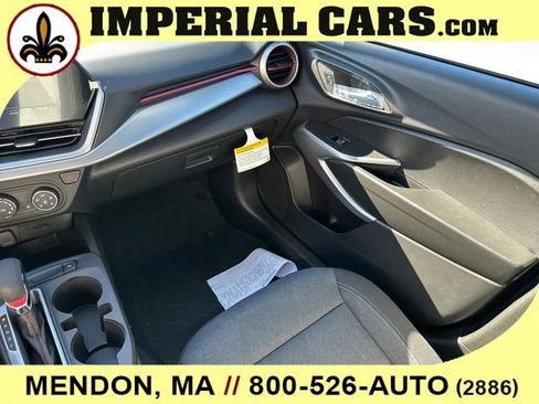 New 2026 Chevrolet Trax RS w/ Sunroof Package image 19