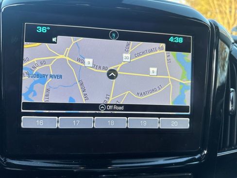 Certified 2019 Chevrolet Traverse LT w/ LT Premium Package image 31