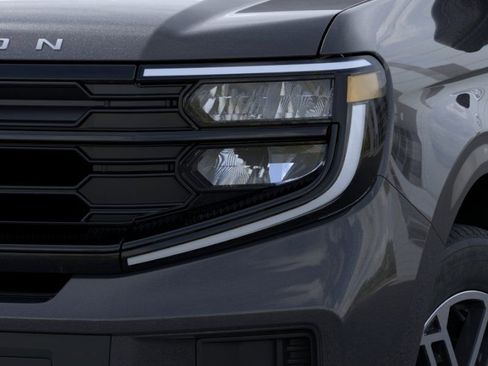 New 2025 Ford Expedition Active AWD/4WD image 18