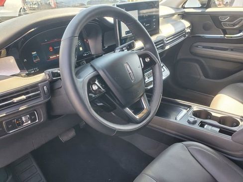 Certified 2023 Lincoln Corsair AWD w/ Equipment Group 101A image 12