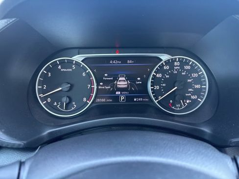 Used 2025 Nissan Sentra SV FWD image 12