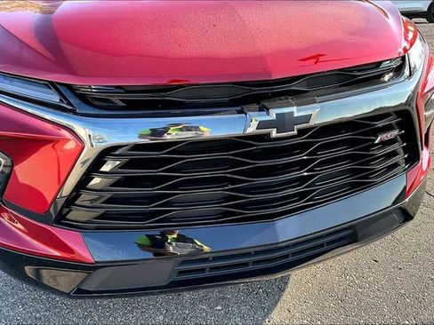 Certified 2025 Chevrolet Blazer RS FWD image 30