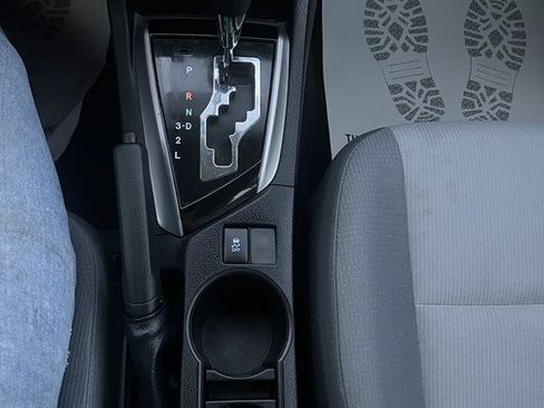 Used 2014 Toyota Corolla L FWD image 21