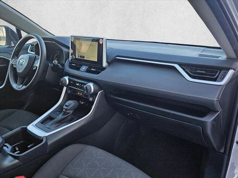 Used 2024 Toyota RAV4 XLE image 22