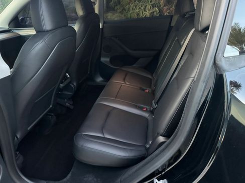 Used 2023 Tesla Model Y Performance AWD/4WD image 27