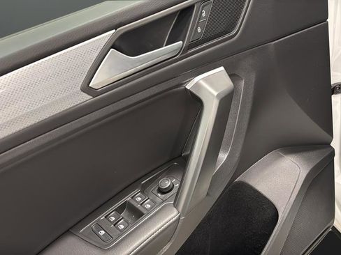 Used 2024 Volkswagen Tiguan S image 25