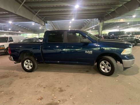 Used 2021 RAM 1500 Classic SLT AWD/4WD image 2