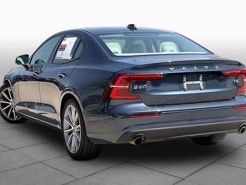 Used 2019 Volvo S60 T6 Momentum w/ Multimedia Package AWD/4WD image 12