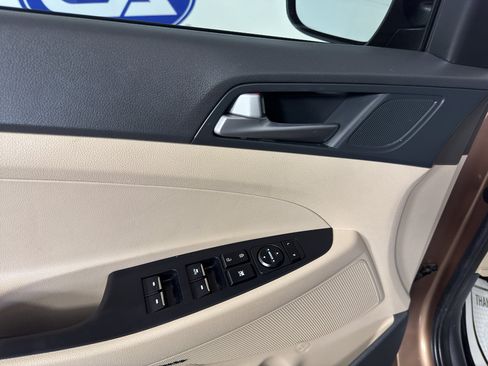 Used 2017 Hyundai Tucson Limited w/ Limited Ultimate Package 03 image 15