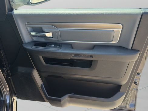 Used 2024 RAM 1500 Classic SLT AWD/4WD image 9