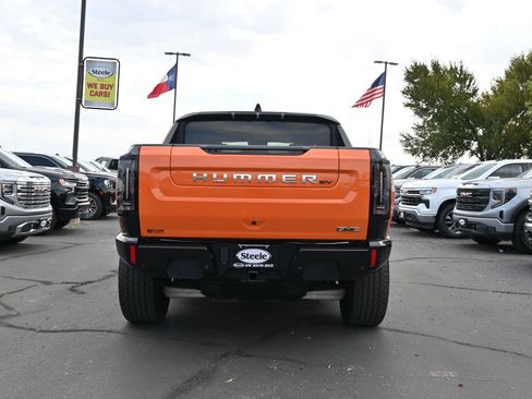 Used 2024 GMC Hummer EV 2X w/ LPO, Illumination Package AWD/4WD image 6