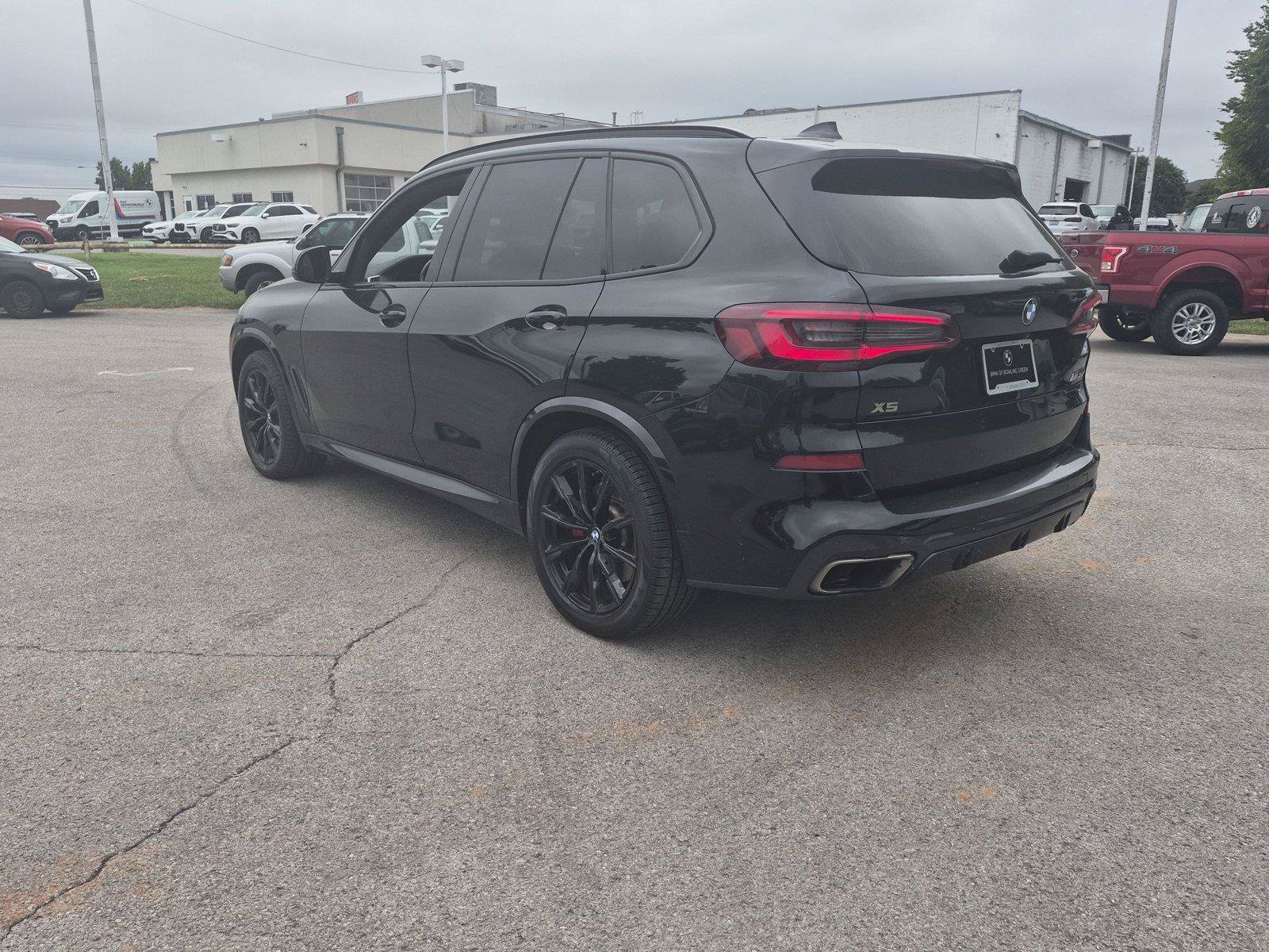 Used 2021 BMW X5 M50i AWD/4WD image 3