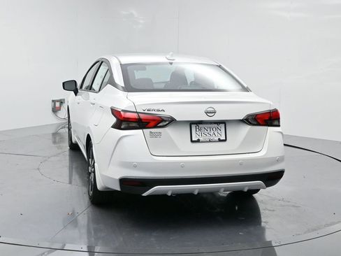 New 2025 Nissan Versa SV w/ Trunk Package image 17