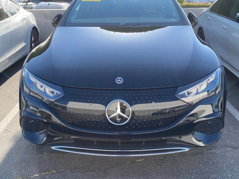 Used 2023 Mercedes-Benz EQE 500 4MATIC Sedan image 2