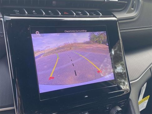 New 2025 Jeep Grand Cherokee Altitude image 25