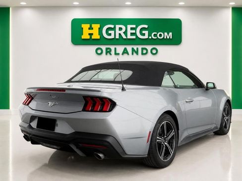 Used 2025 Ford Mustang Premium RWD image 4