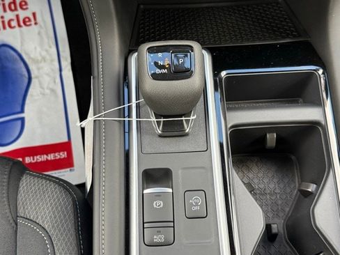 New 2025 Nissan Pathfinder SV image 30