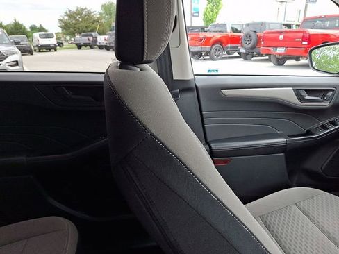 Certified 2022 Ford Escape SE w/ SE Sport Appearance Package AWD/4WD image 19