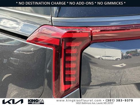 Used 2025 Kia Carnival SX Prestige FWD image 29