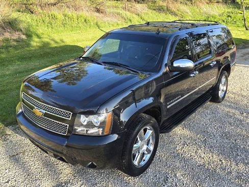 Used 2013 Chevrolet Suburban LTZ AWD/4WD image 1