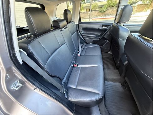 Used 2015 Subaru Forester 2.5i Touring w/ Eyesight & Navigation System AWD/4WD image 25