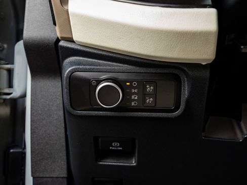 Used 2022 Ford Bronco Wildtrak image 21